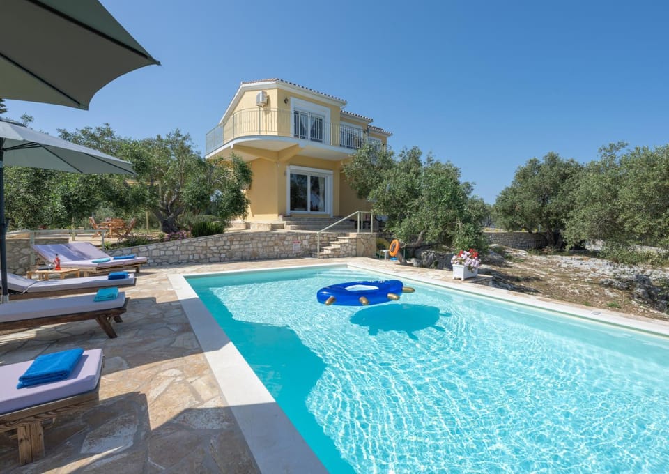 Property building, Swimming pool