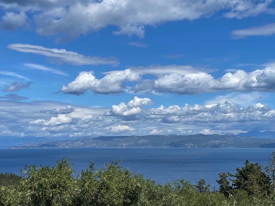 Day, Natural landscape, Mountain view, Sea view