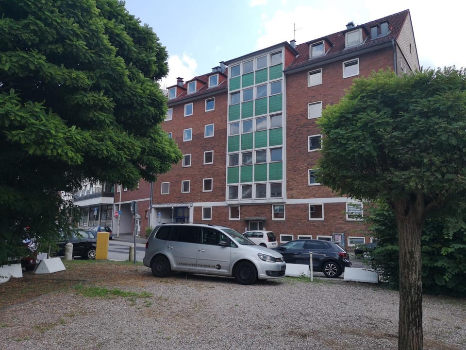 Property building, Facade/entrance