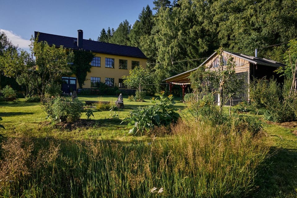 Property building, Garden