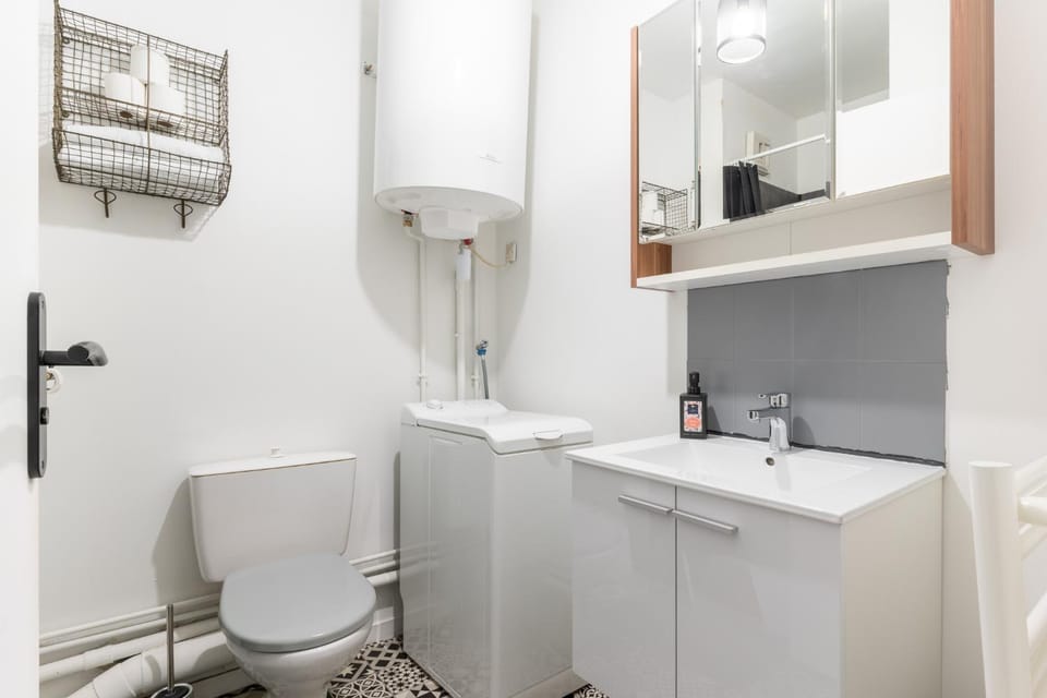 Toilet, Bathroom
