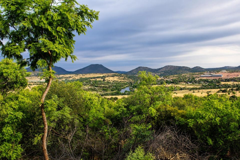 Nearby landmark, Spring, Day, Mountain view