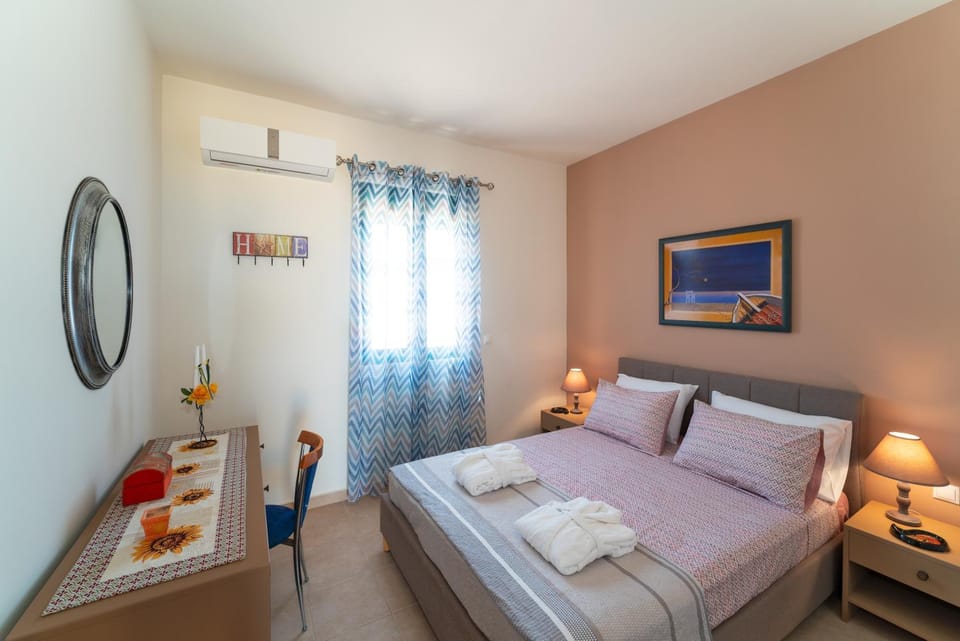 Bed, Bedroom, air conditioner