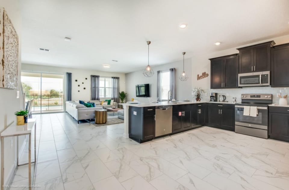Club Cabana Ultimate 8BD Getaway with Pool Spa & Home Theater House in Four Corners