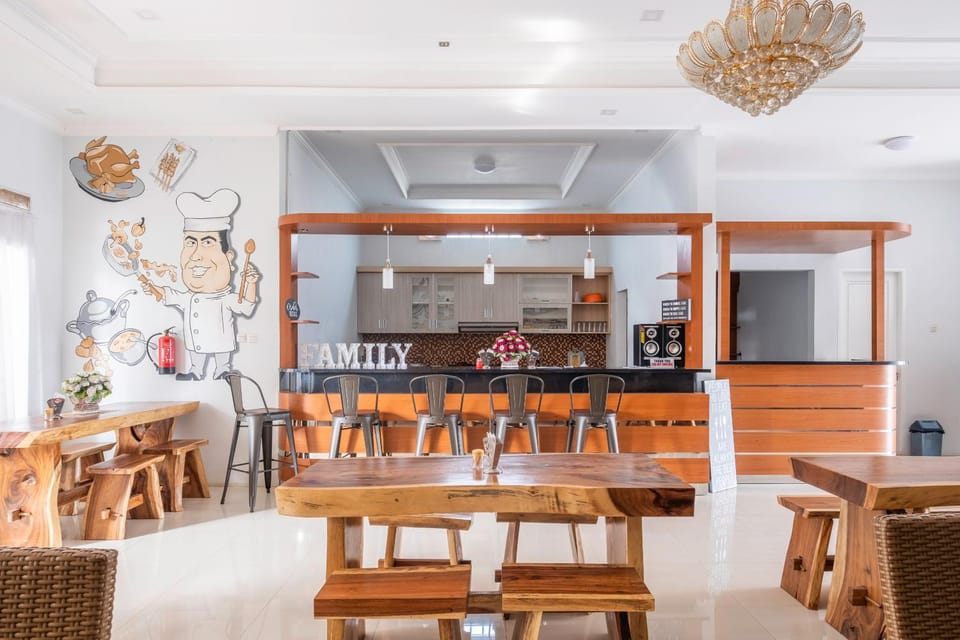Restaurant/places to eat, Lobby or reception