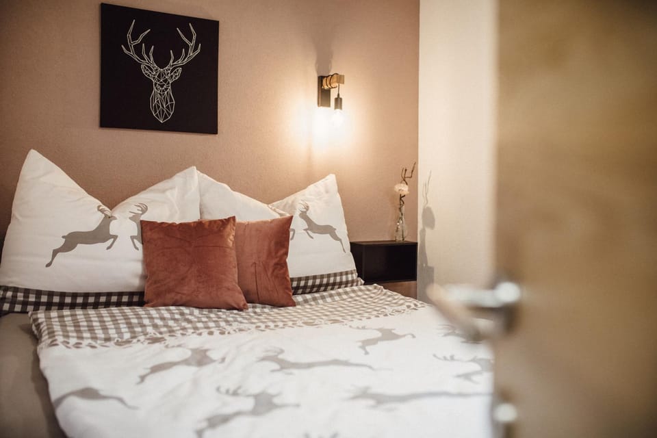 Bed, Photo of the whole room, Bedroom