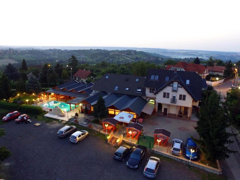 Property building, Bird's eye view, Parking