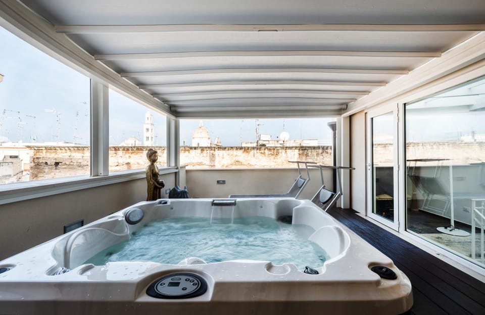 City view, Landmark view, Area and facilities, Swimming pool