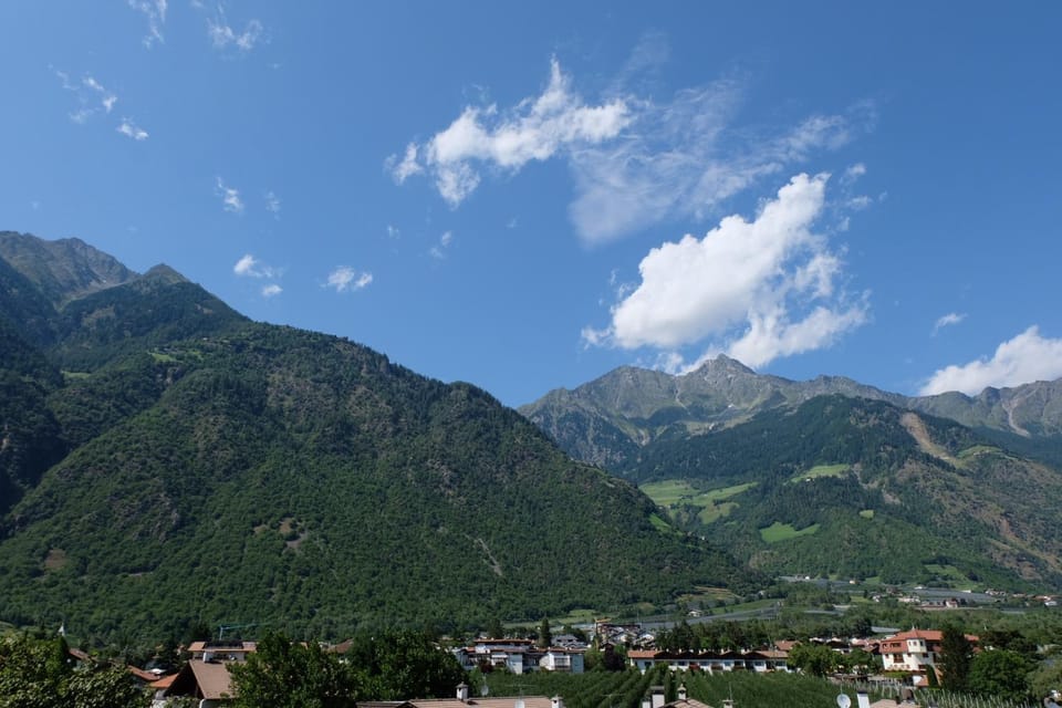 Neighbourhood, Natural landscape, Mountain view