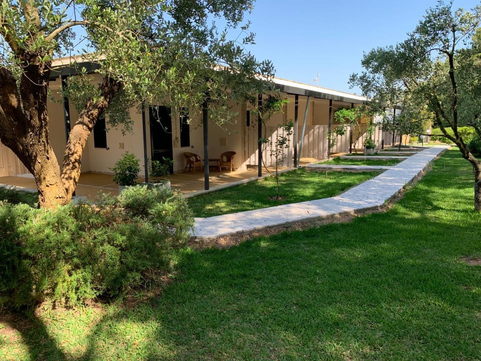 Property building, Natural landscape, Garden, Garden view