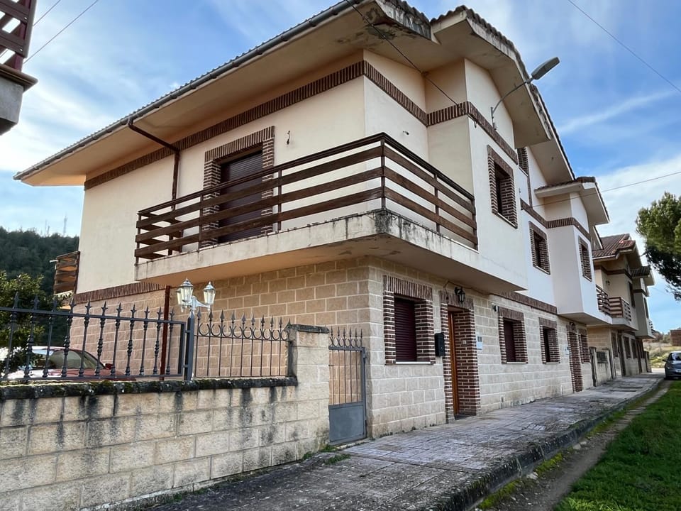 Property building, Balcony/Terrace