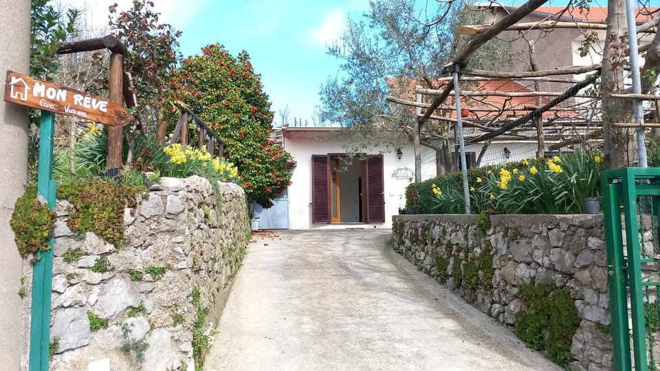 MON REVE Apartment in Agerola