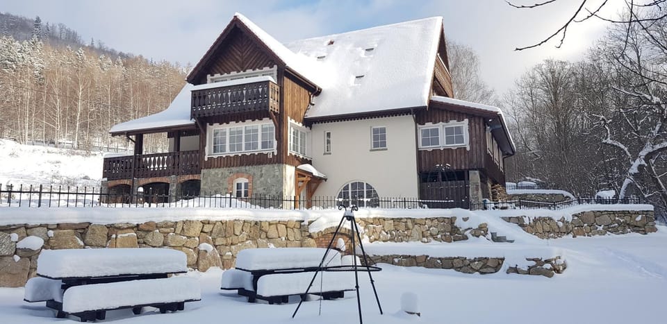 Property building, Winter