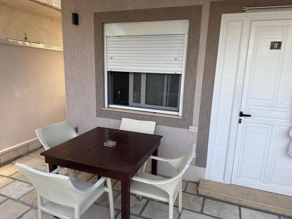 Villa Roel 1 -apartments Apartment in Vlorë