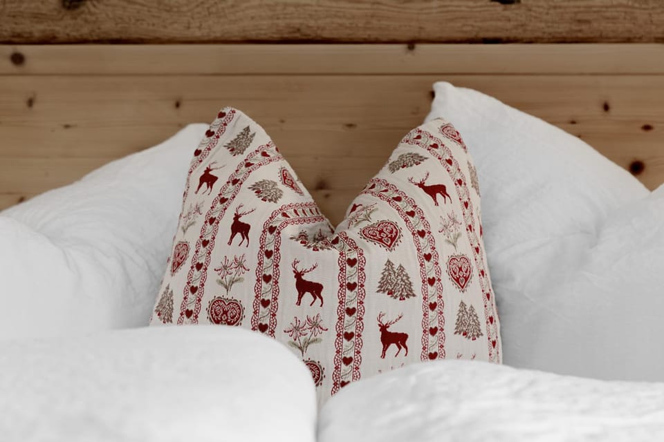 Bed, Decorative detail, Bedroom