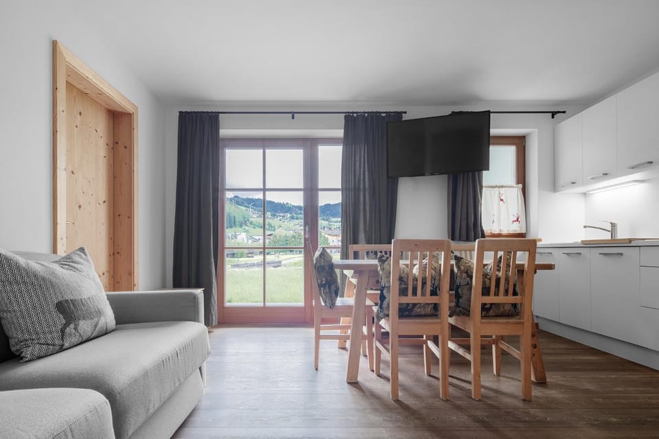 Kitchen or kitchenette, Living room, Dining area