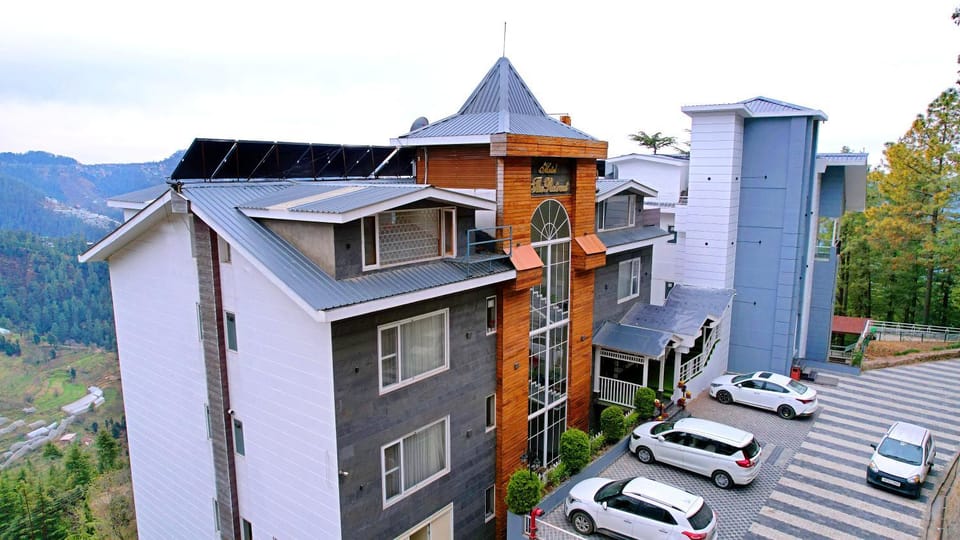 Property building, View (from property/room)