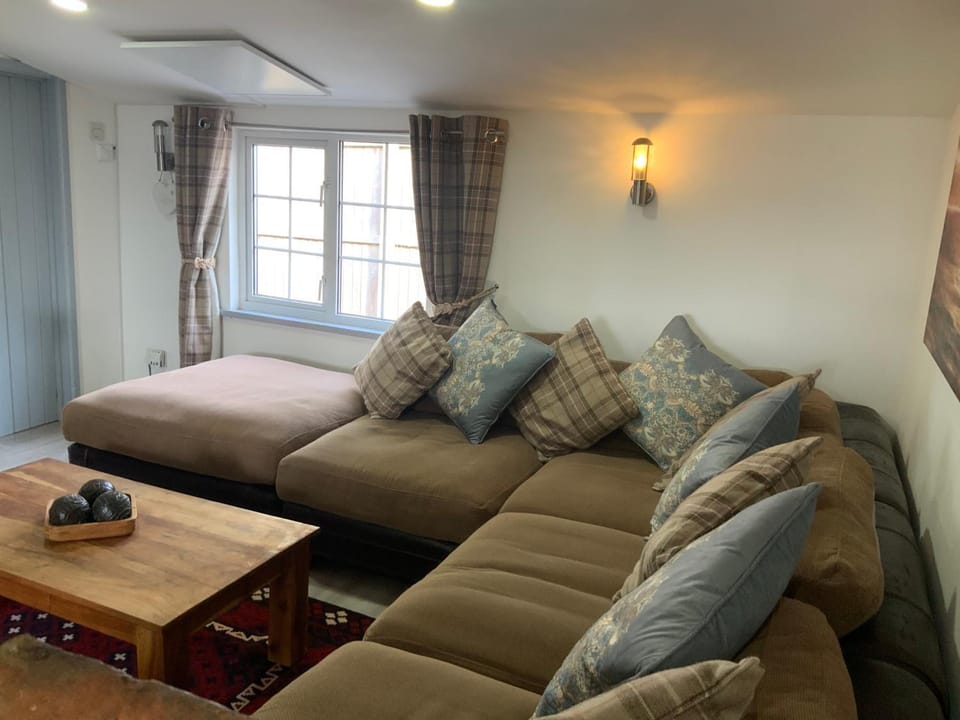 woodpecker cottage at frog trotters cottages House in Cotswold District