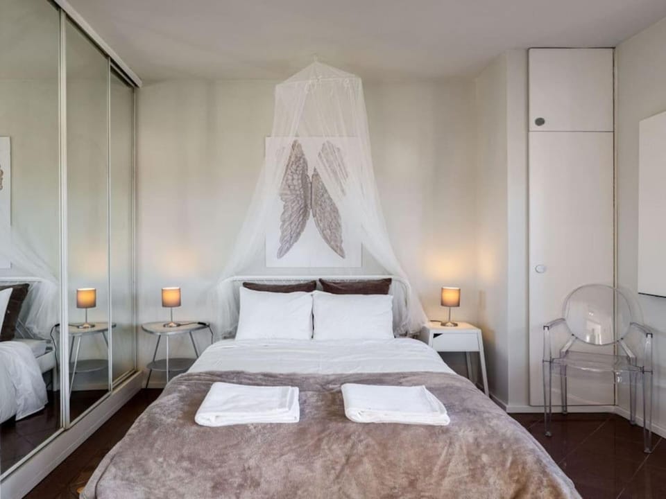 Carcavelos Beach&Bike House (view, parking, wi-fi) Apartment in Carcavelos