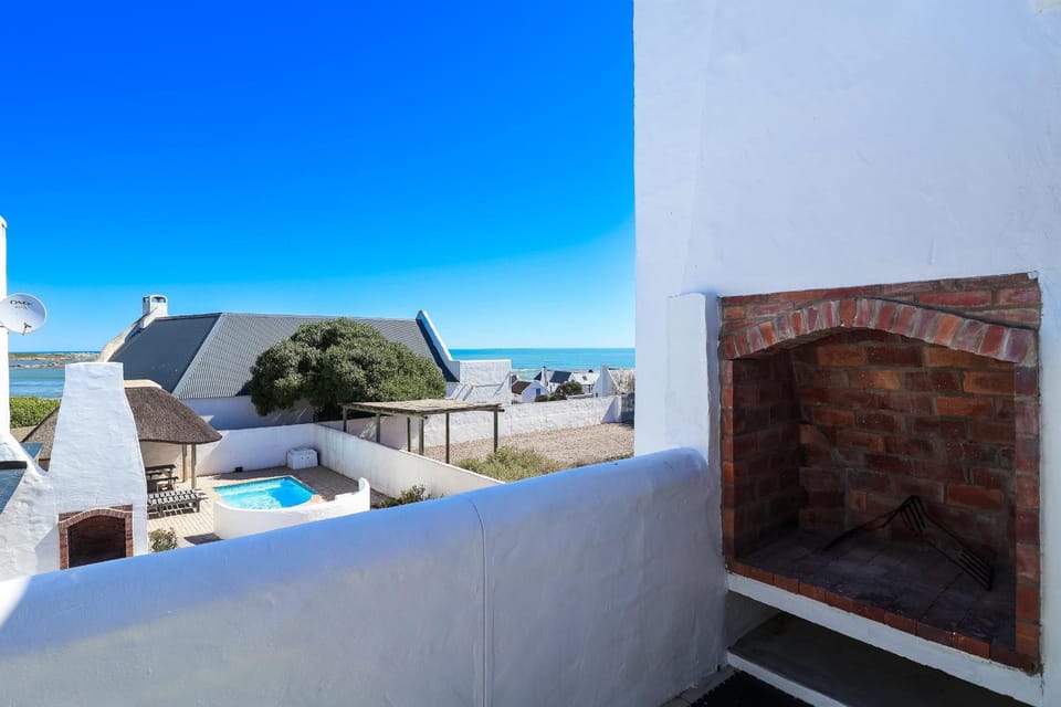 BBQ facilities, Pool view, Swimming pool