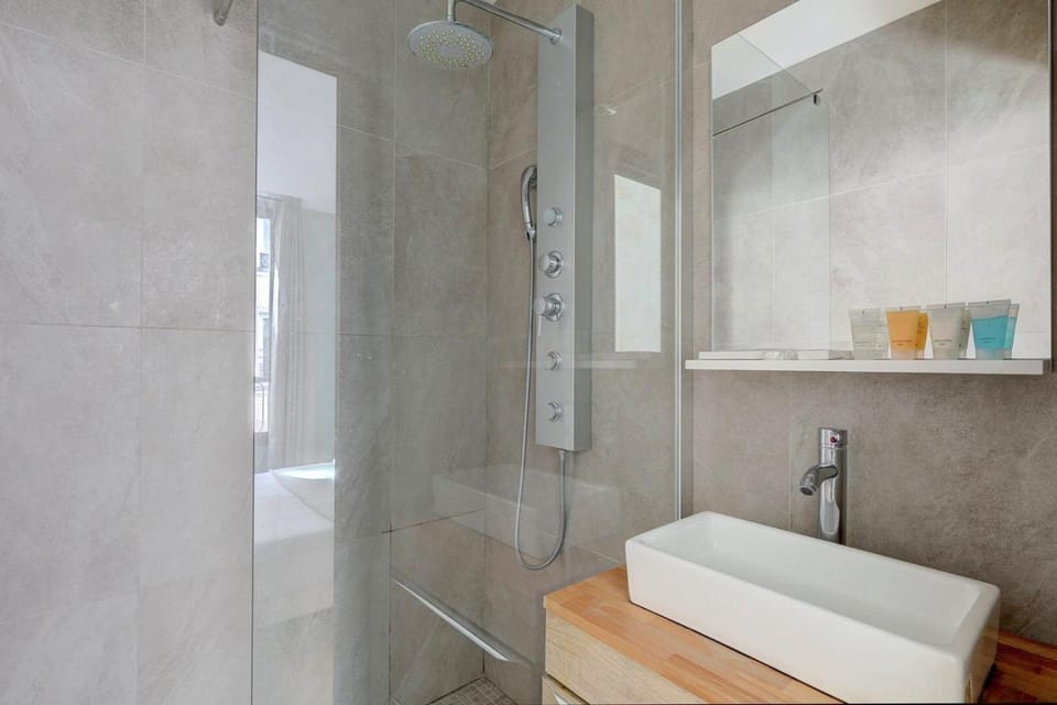 Shower, Bathroom