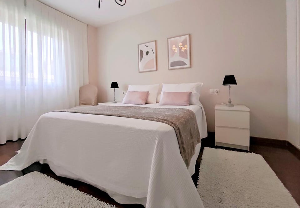 RC Rías Baixas, céntrica con parking -Playas y Naturaleza- Apartment in Ribeira, Galicia