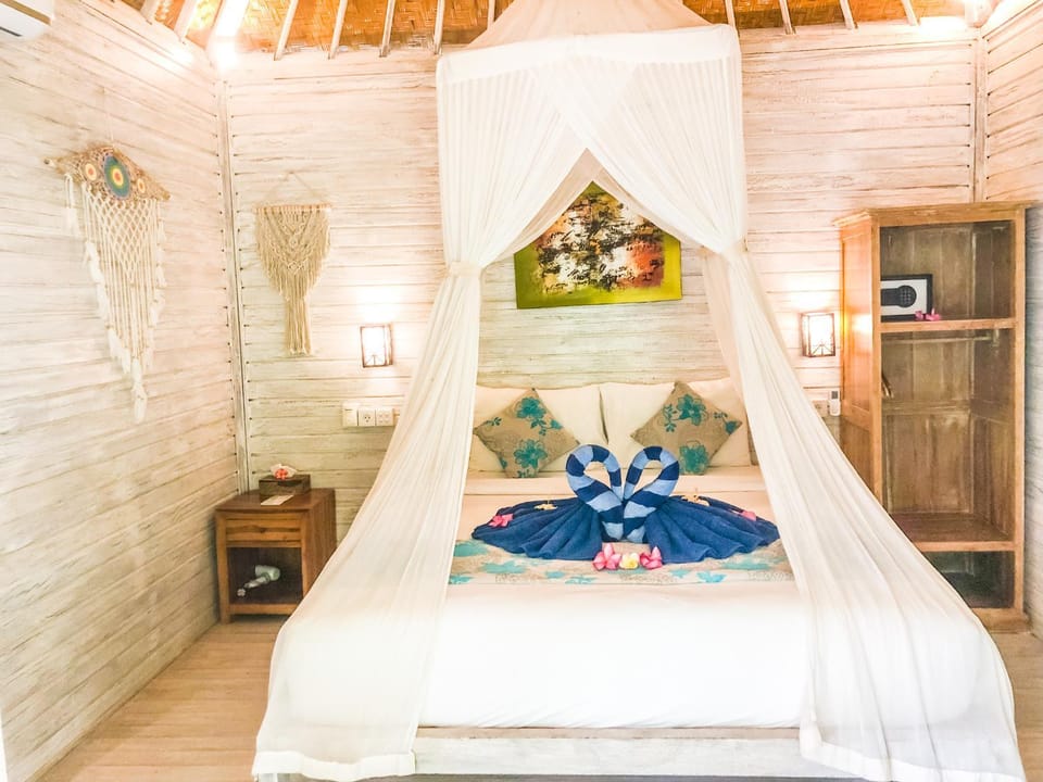 Property building, Bed, Photo of the whole room, Bedroom
