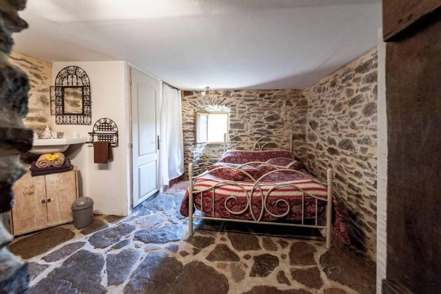 Le mas des sources cevenol Le chambon Bed and Breakfast in Occitanie