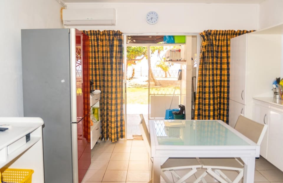 Charmant studio avec vue sur mer au Moule, 20 m² + terrasse Apartment in Grande-Terre, Guadeloupe