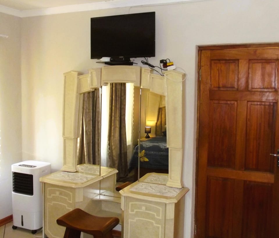 Garden Wing Vacation rental in South Africa