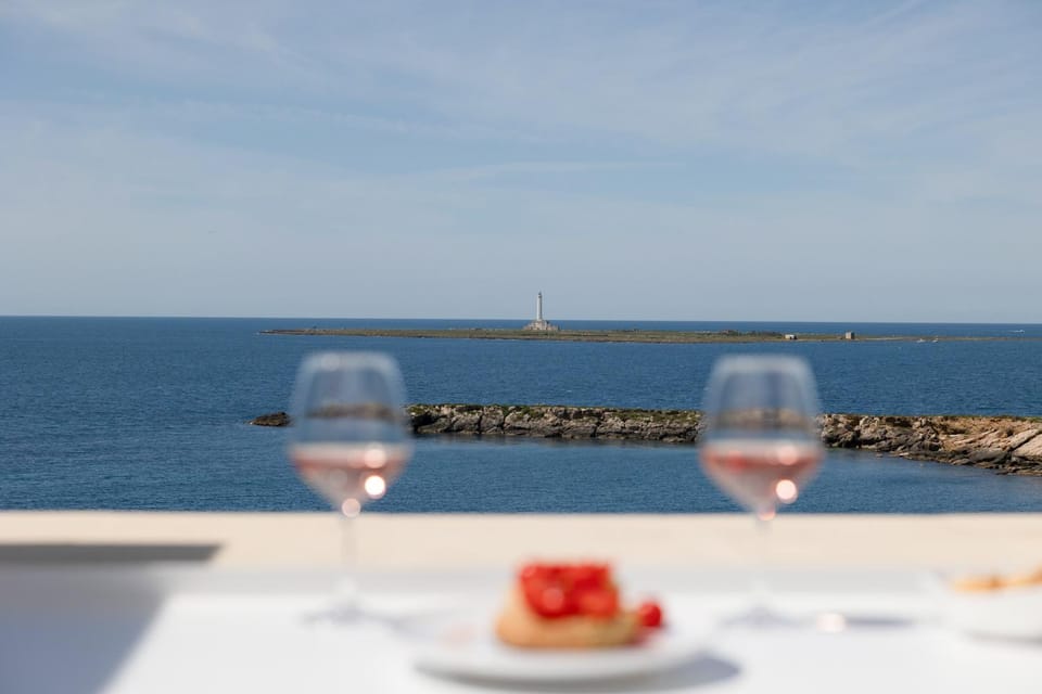 Day, Natural landscape, Balcony/Terrace, Food and drinks, Sea view