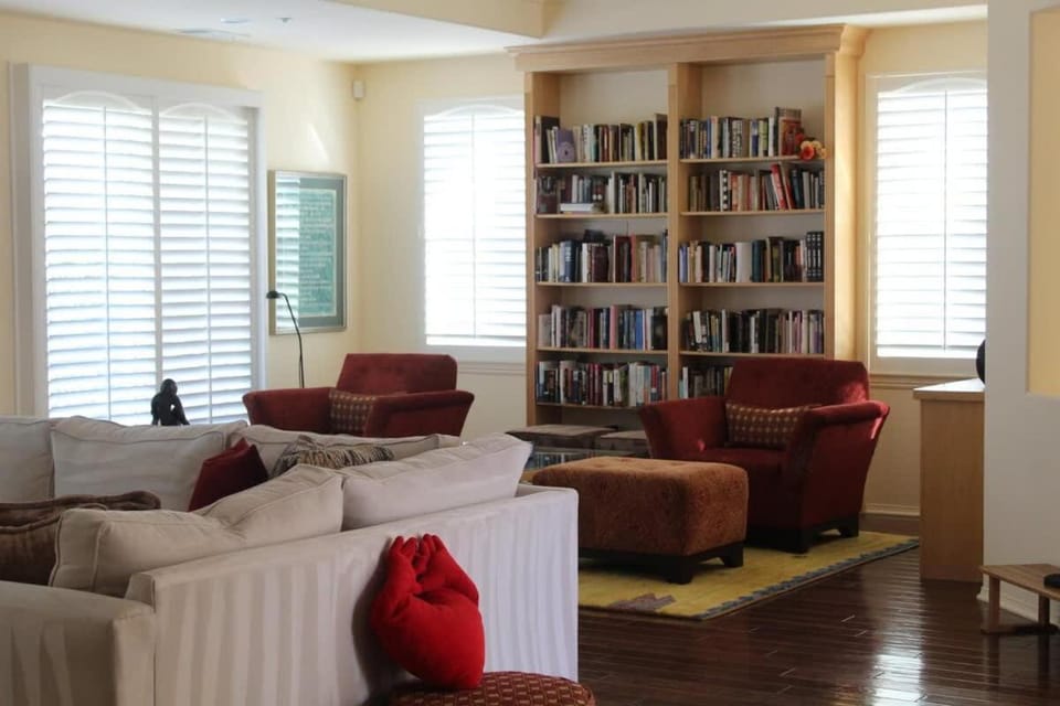 Four Seasons Stunner House in Palm Springs