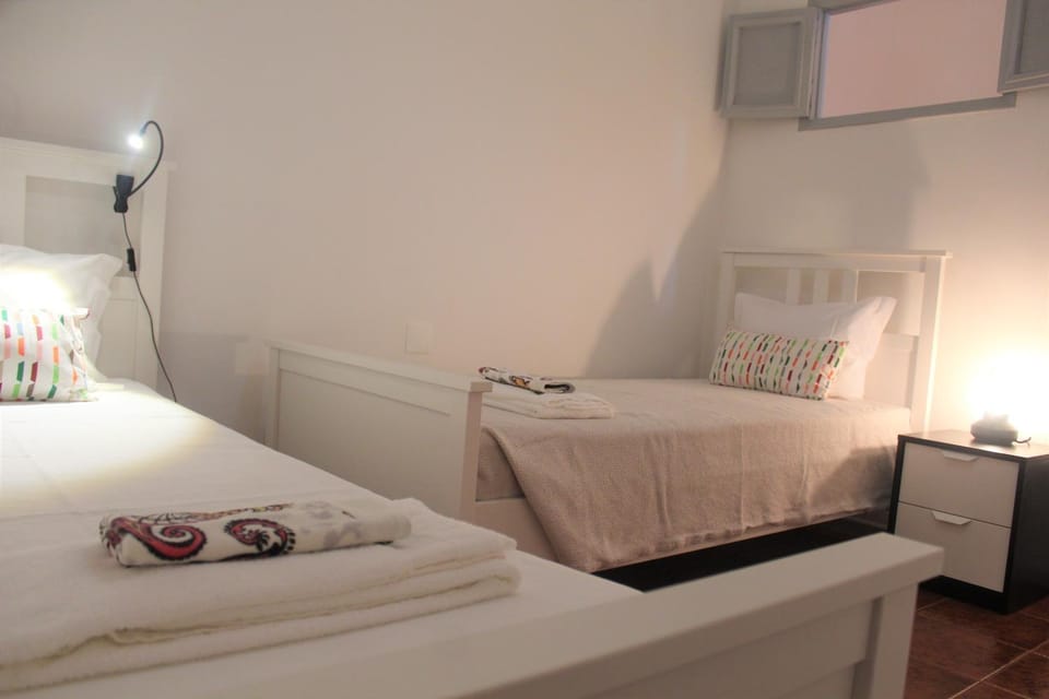 Bed, Balcony/Terrace, Photo of the whole room, Bedroom, Pets
