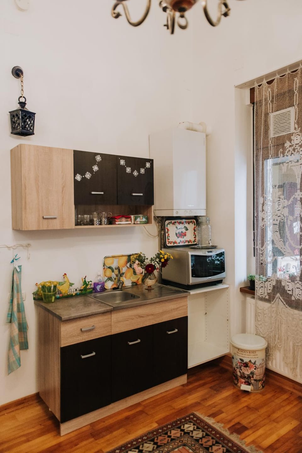 Kitchen or kitchenette, Bedroom