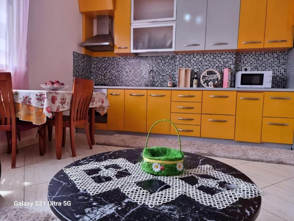 APARTMENT NEAR THE PORT Apartment in Vlorë