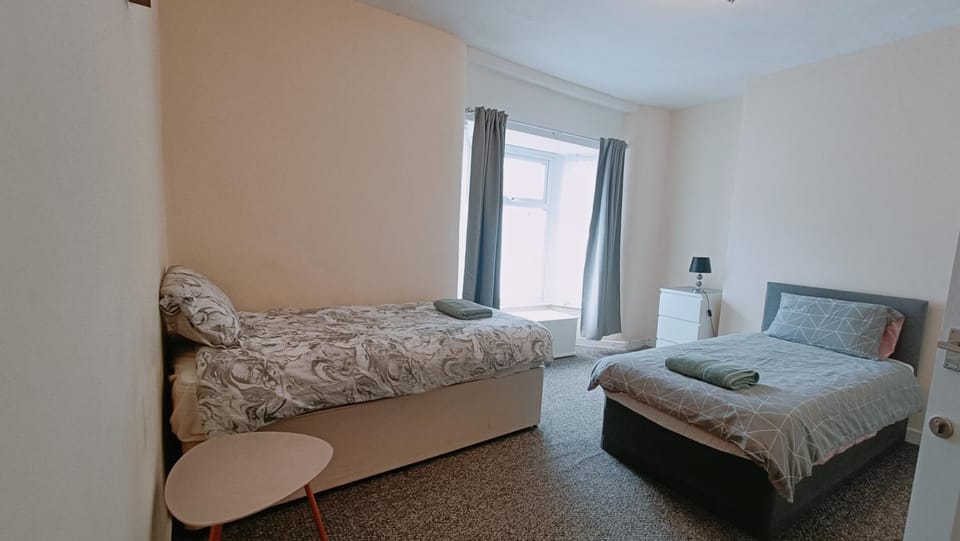 Bed, Bedroom, wardrobe
