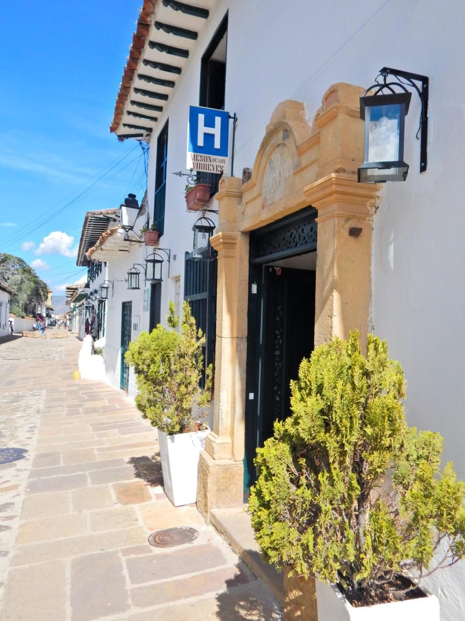 Property building, Facade/entrance
