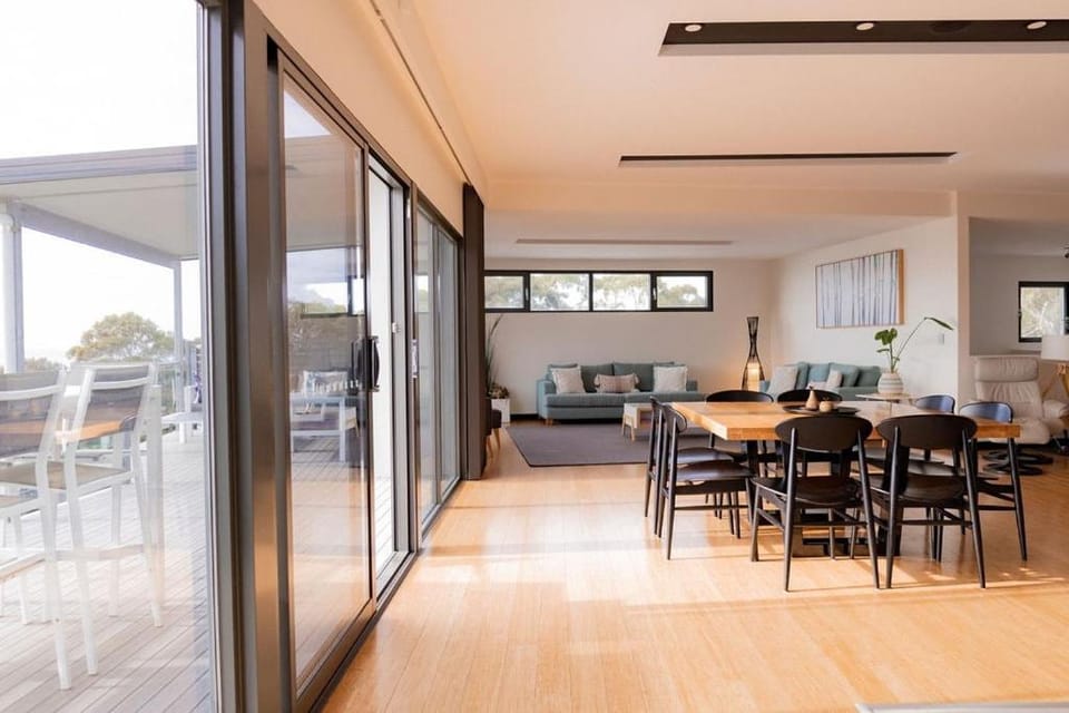 The Cove Bay of Fires House in Binalong Bay