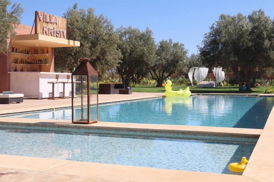 Swimming pool