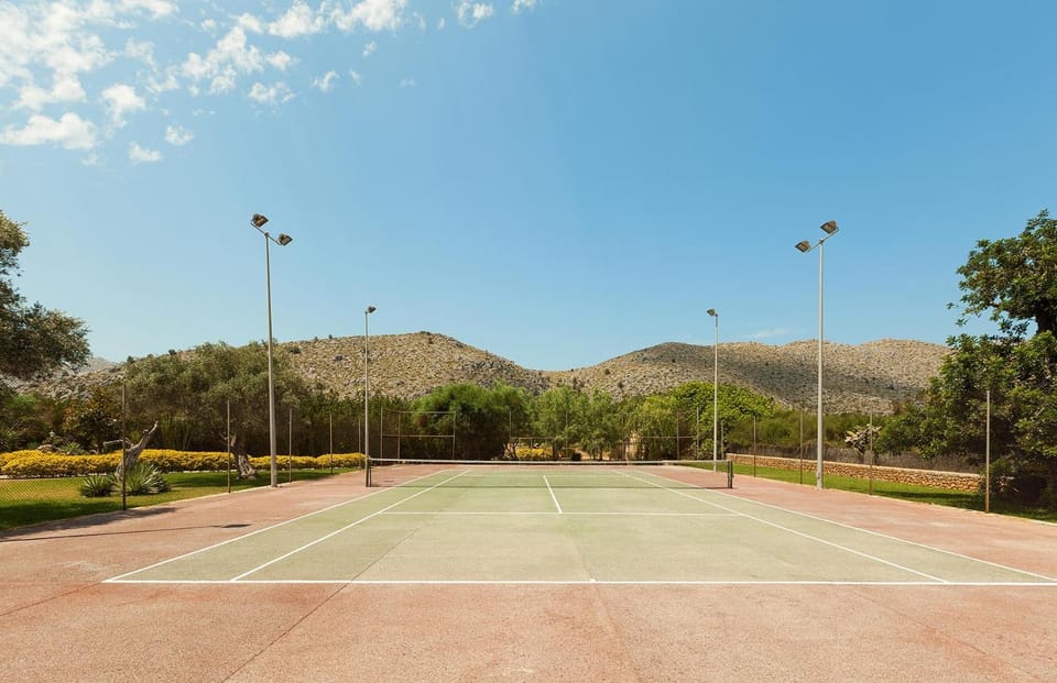 Activities, Tennis court, On site, Mountain view