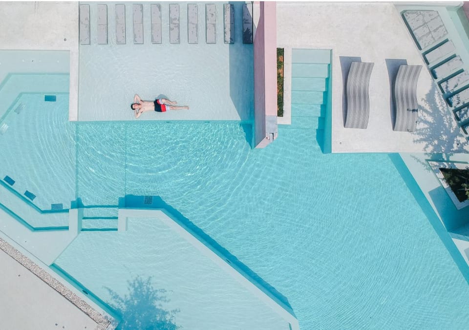 Swimming pool, Swimming pool
