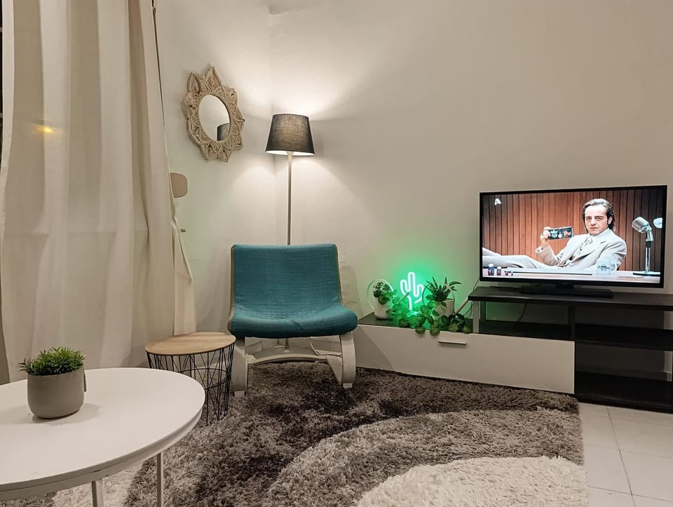 TV and multimedia, Living room, Seating area