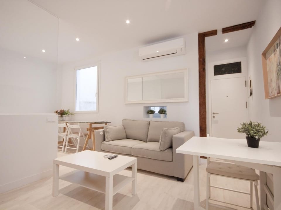 Apartamento con encanto en ópera Apartment in Centro