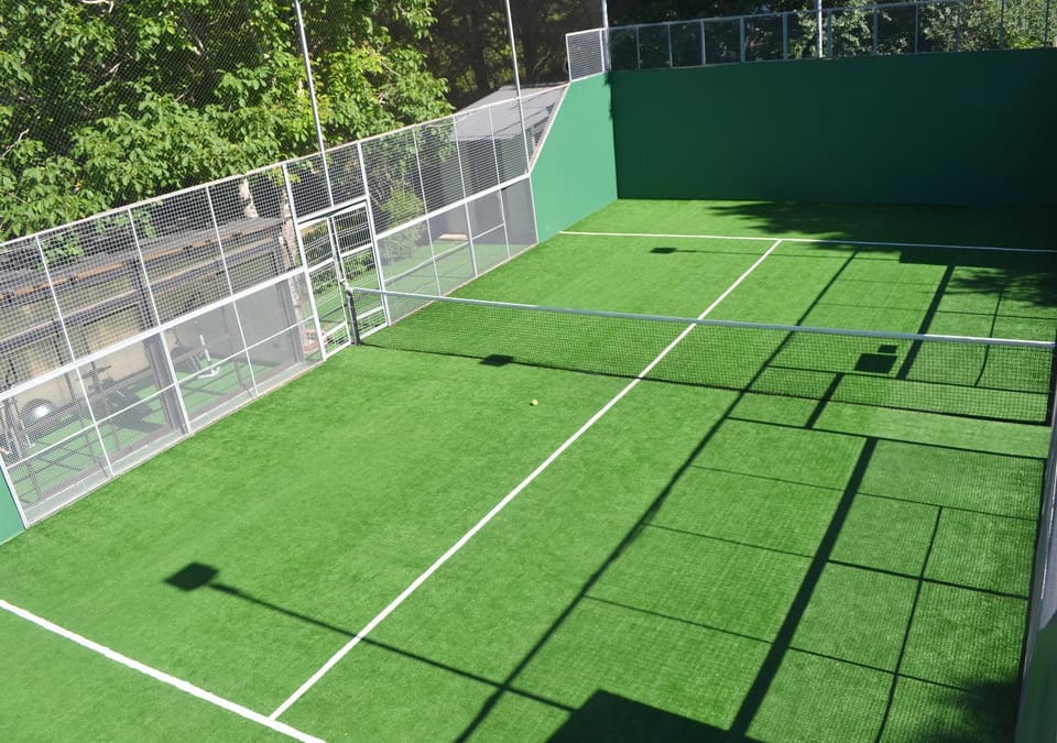 Tennis court
