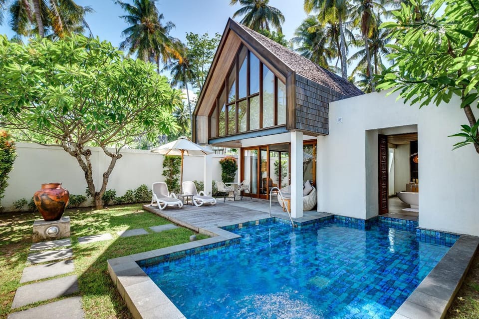 Property building, Swimming pool