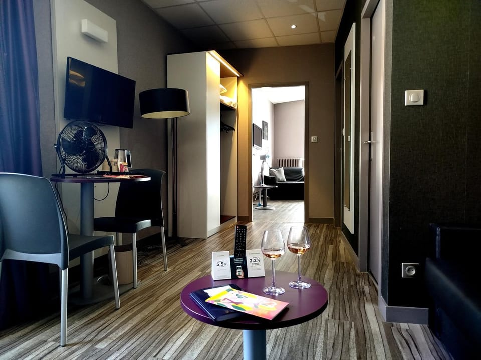 Seating area