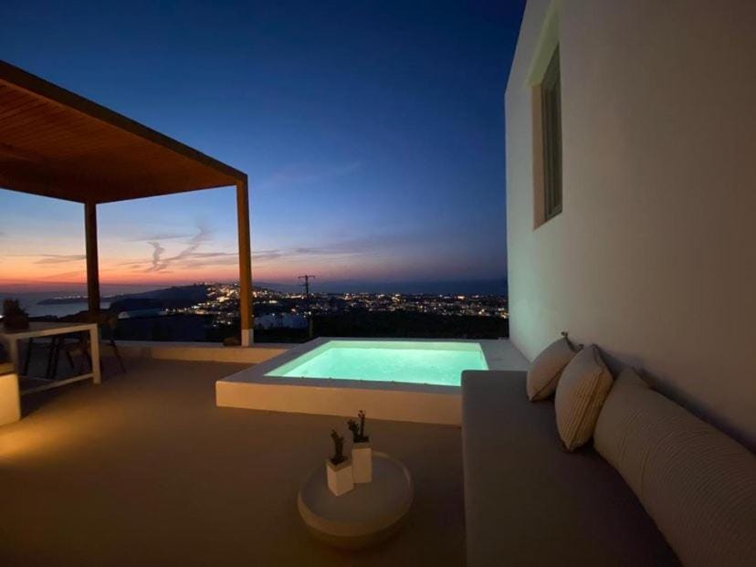 View (from property/room), City view, Sea view