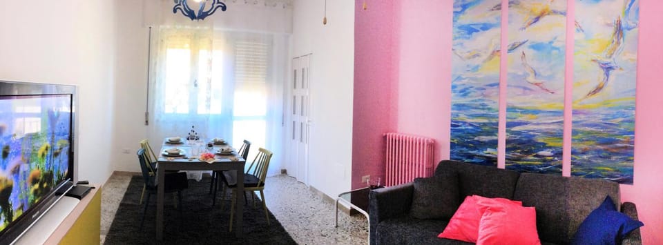 TV and multimedia, Coffee/tea facilities, Balcony/Terrace, Balcony/Terrace, Dining area, Sea view, Inner courtyard view