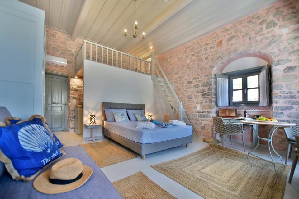 Port Mansion Studio 2 Hydra - not a hotel House in Islands