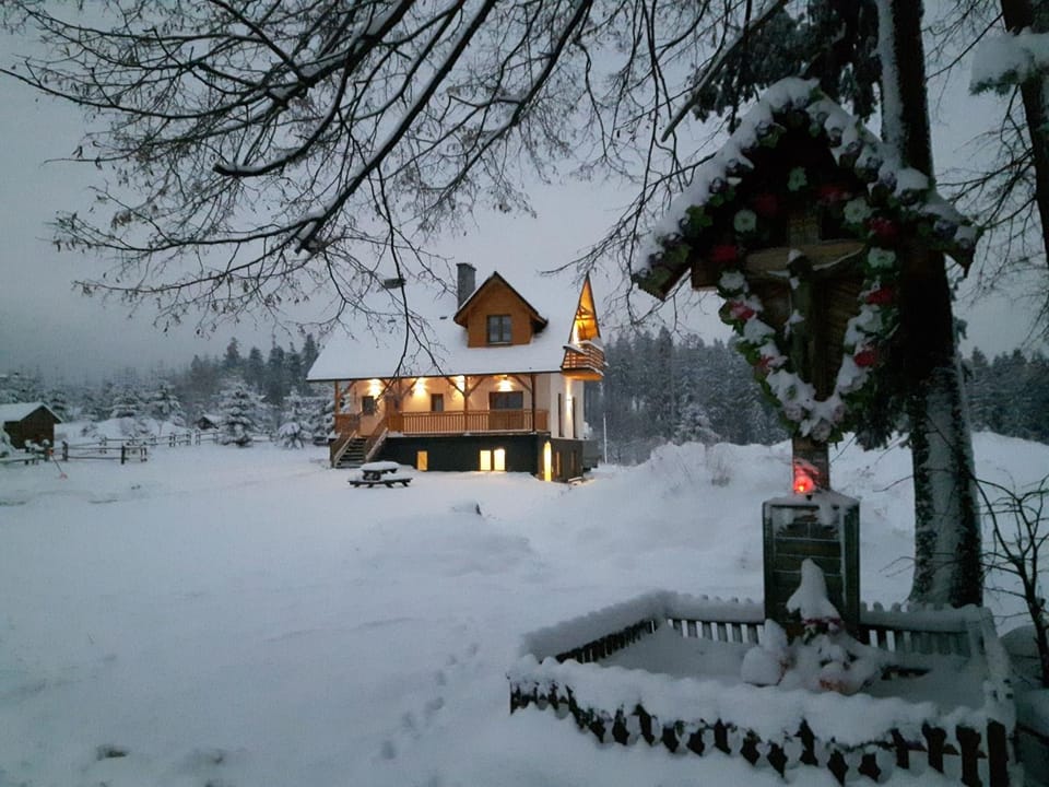 Property building, Winter